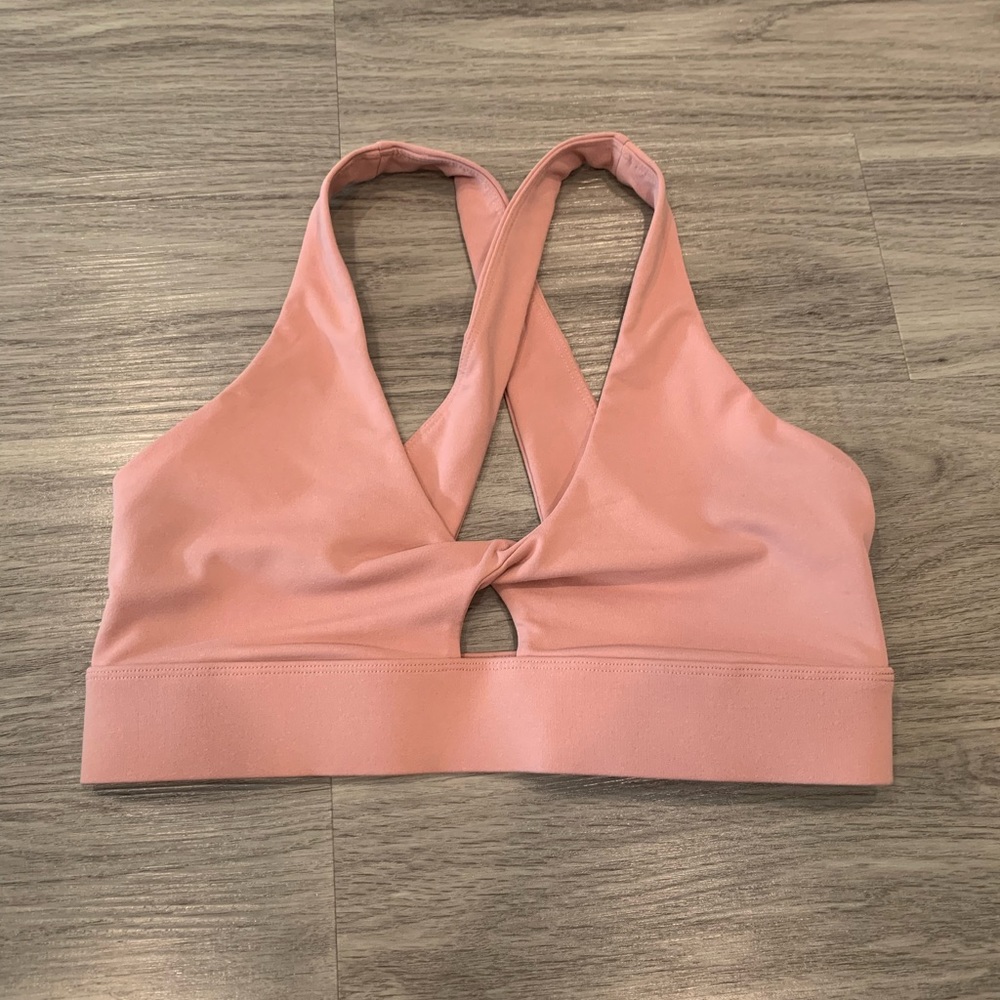Fabletics Twist Sport Bra